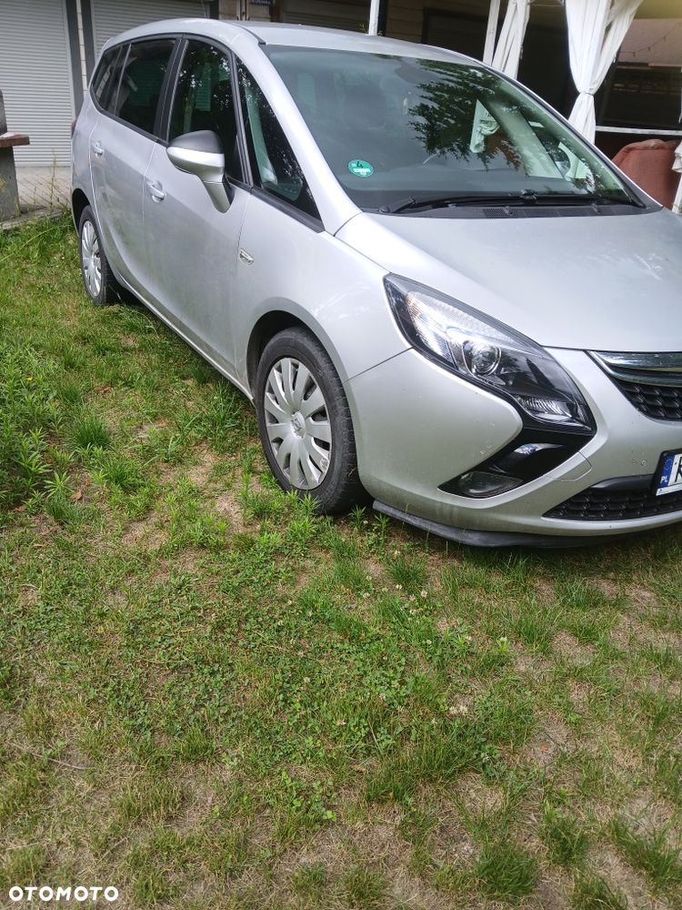 Opel Zafira - 1