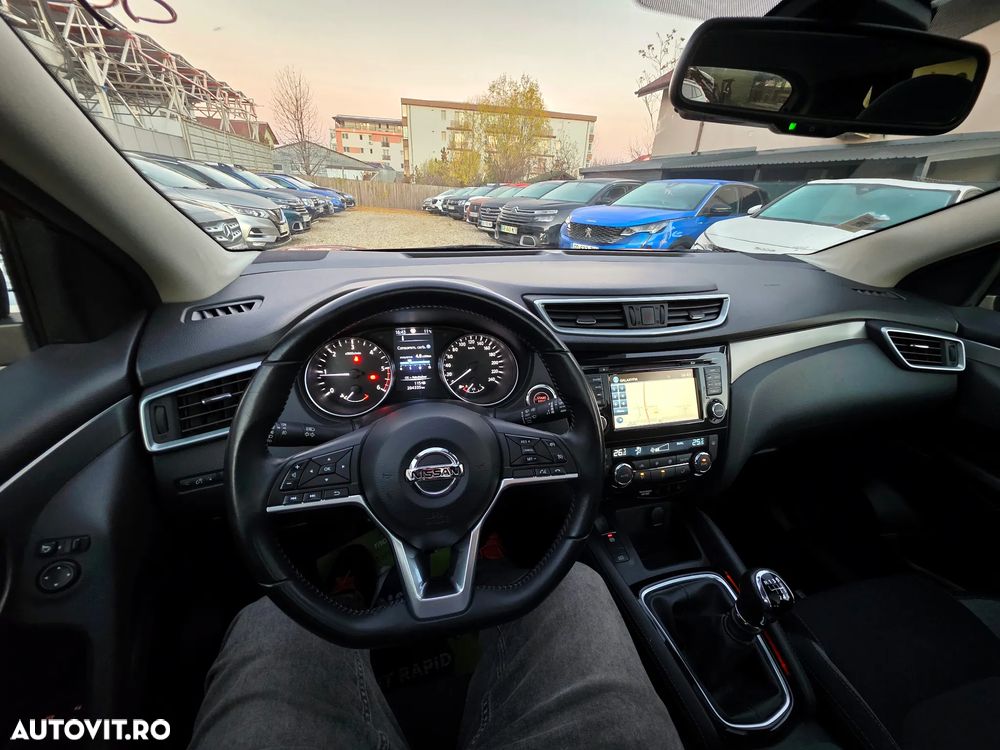 Nissan Qashqai 1.5 DCI N-Connecta - 25