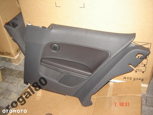 VW GOLF BOCZEK DRZWI IDEAŁ 5K3867044 PRAWY - 1