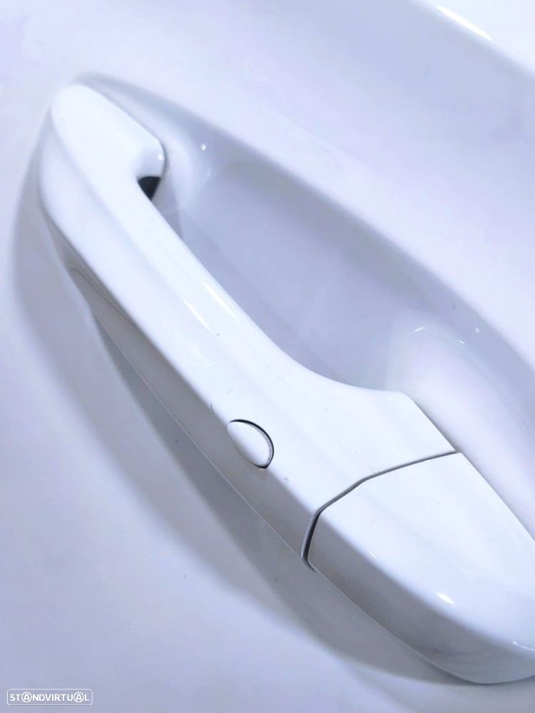 MG MG4 64 kWh Luxury - 33