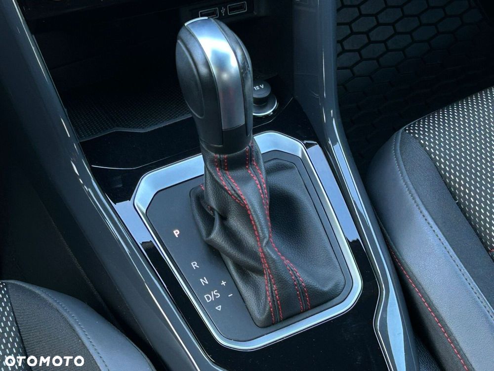 Volkswagen T-Roc 1.5 TSI GPF ACT Premium DSG - 24