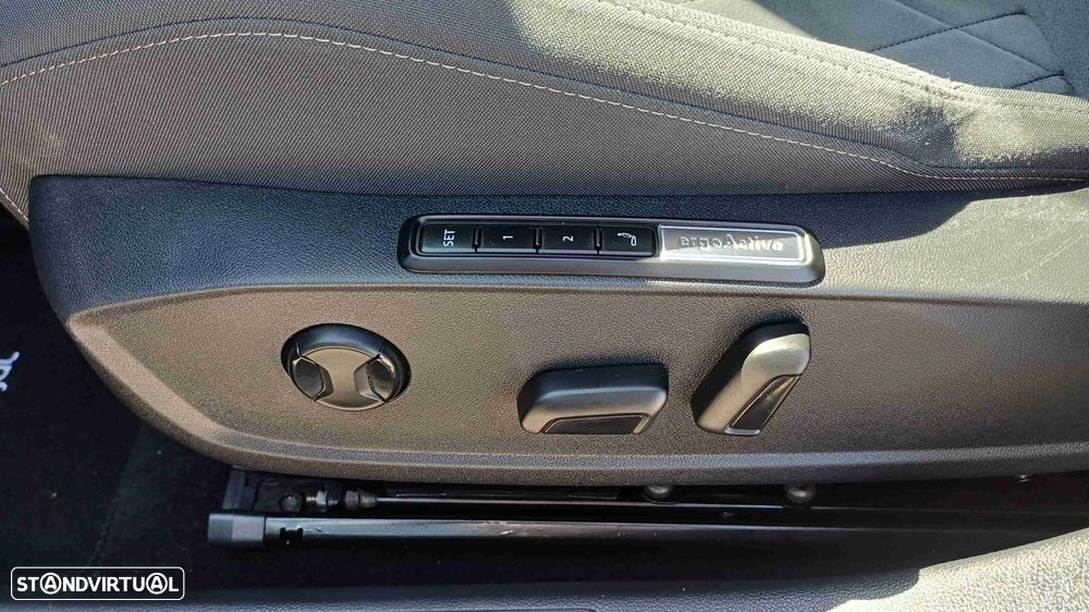 VW Golf 1.4 TSI e-Hybrid DSG - 14
