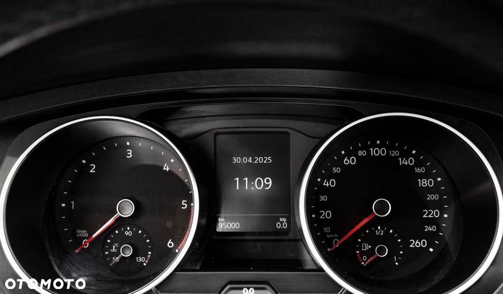 Volkswagen Tiguan 2.0 TDI SCR 4MotION DSG R-Line - 16
