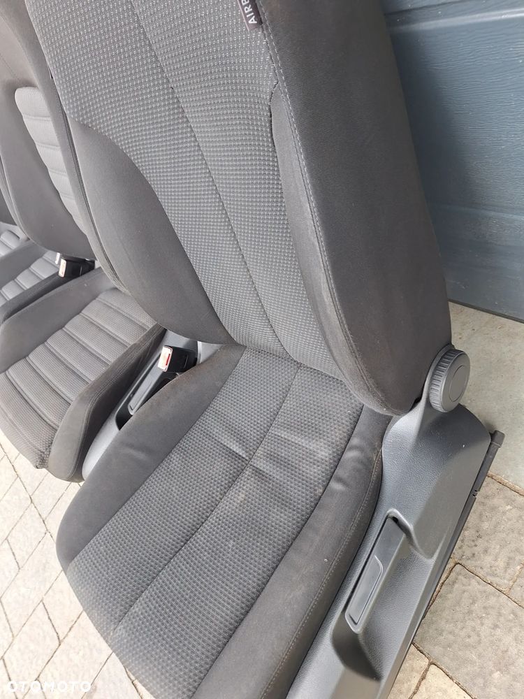 FOTEL LEWY PRZÓD- VOLKSWAGEN PASSAT B6 -EUROPA - 2