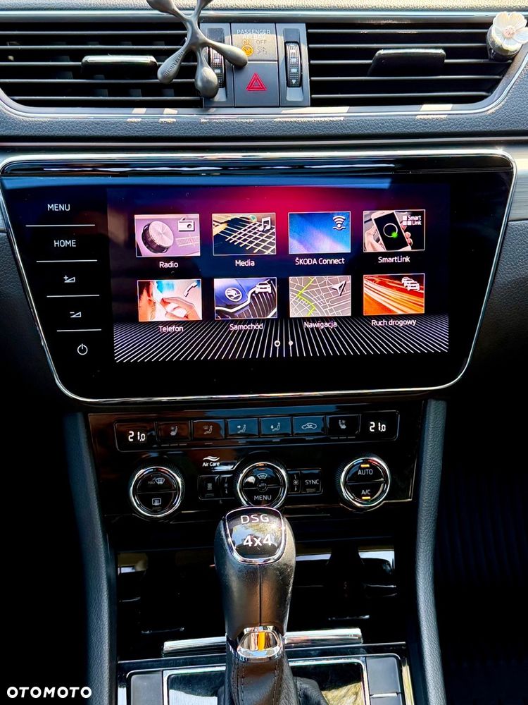Skoda Superb 2.0 TDI DSG L&K - 32