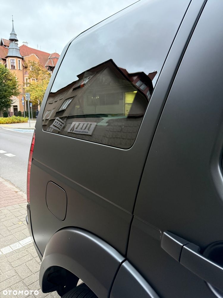 Land Rover Discovery - 9