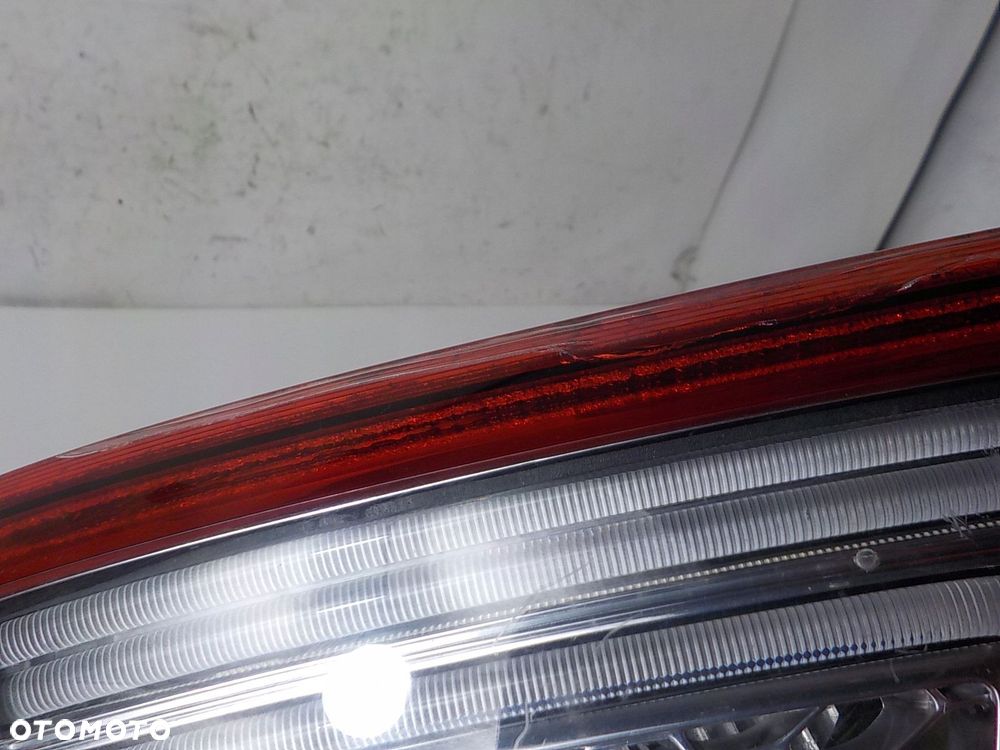 FORD MONDEO IV MK4 HB LIFT LAMPA W KLAPĘ LEWA TYLNA LEWY TYŁ - 2