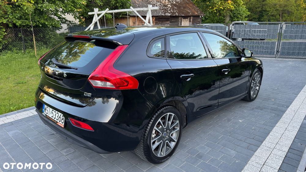 Volvo V40 D2 Kinetic - 16