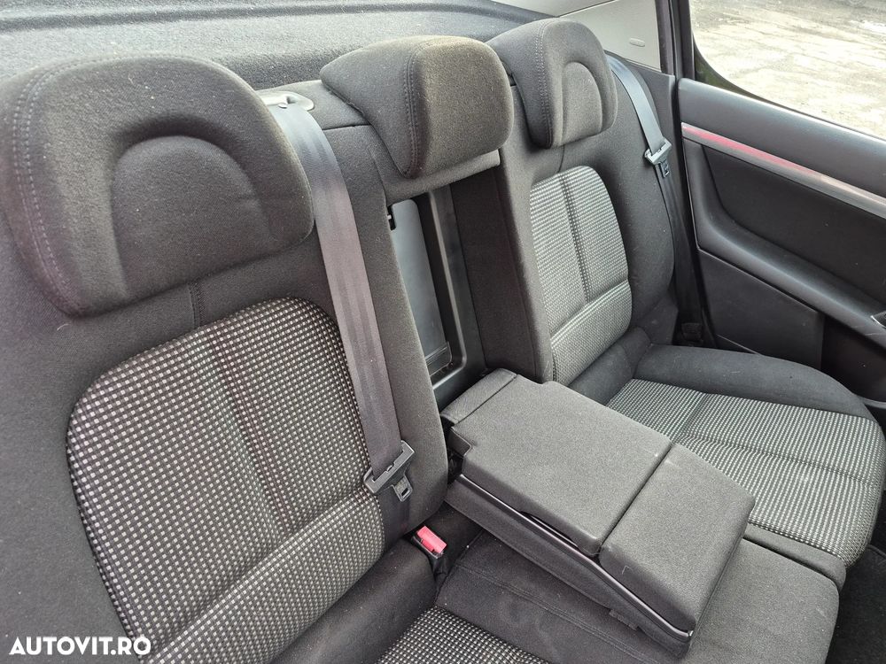 Peugeot 407 HDi 135 Automatik Sport - 8
