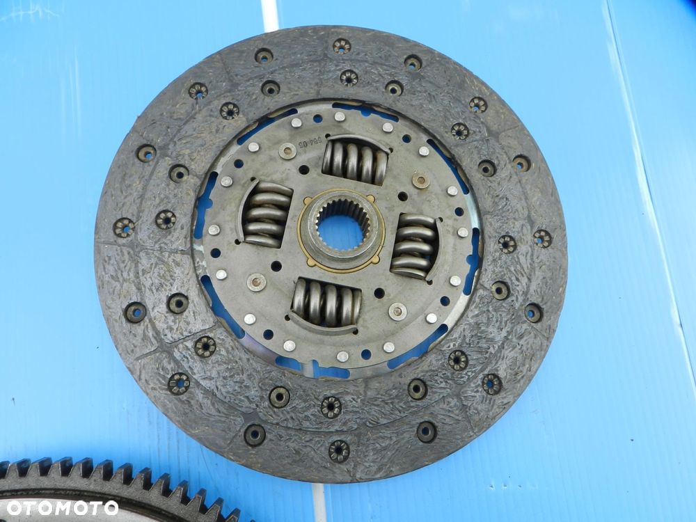 Koło Dwumasowe Sprzęgło DISCOVERY III 2.7 TD - 5