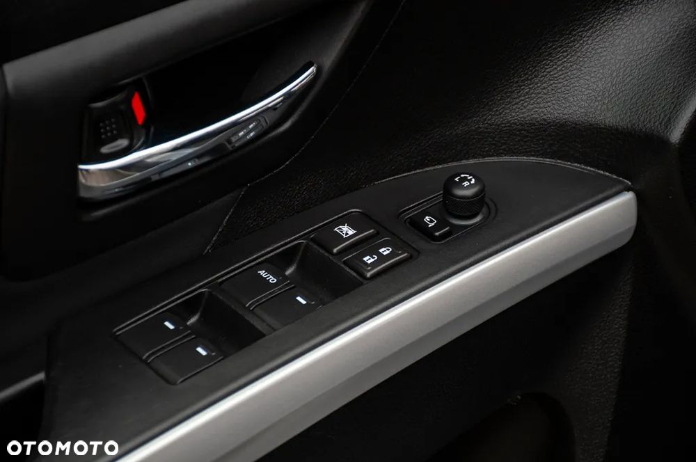 Suzuki SX4 S-Cross 1.6 VVT 4x4 limited+ - 37