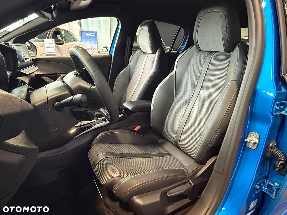 Peugeot 208 54kWh GT - 8