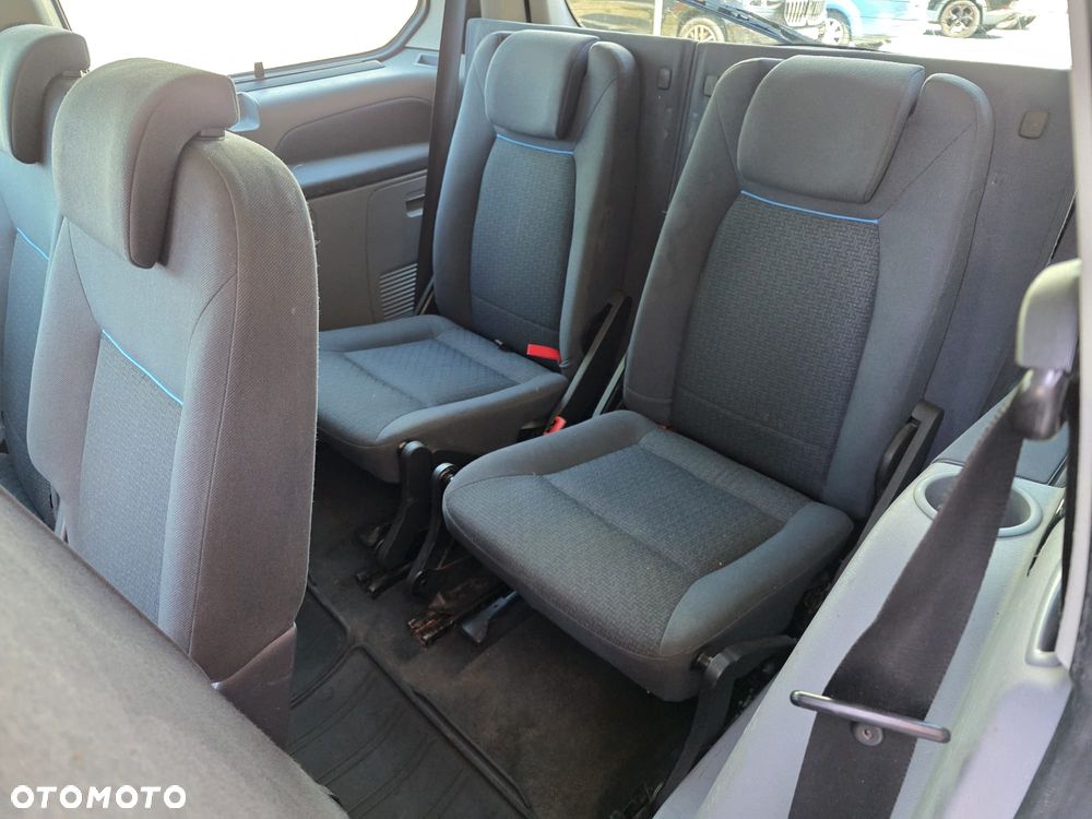 Ford Galaxy 2.0 Ambiente - 10