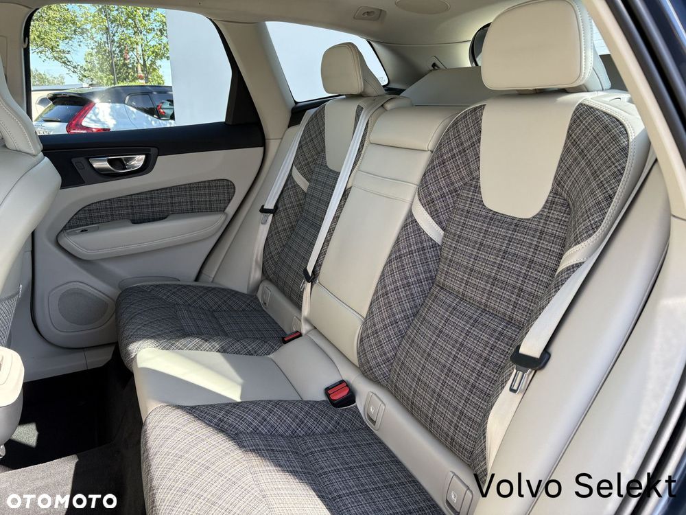 Volvo XC 60 - 22
