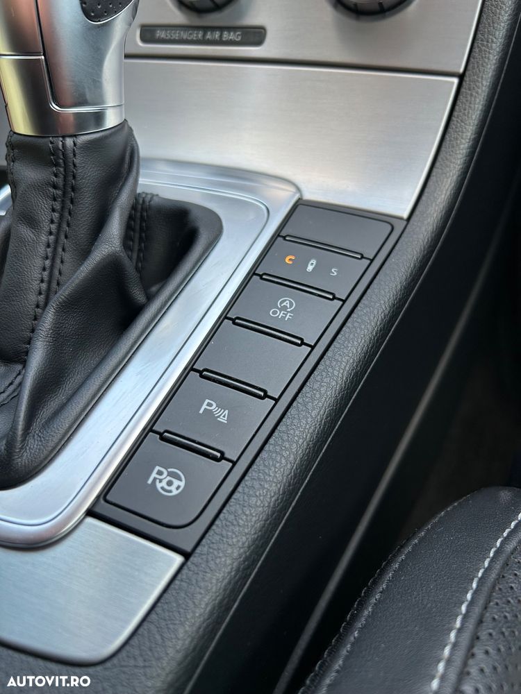 Volkswagen Passat CC 2.0 TDI BMT DSG 4Motion - 23