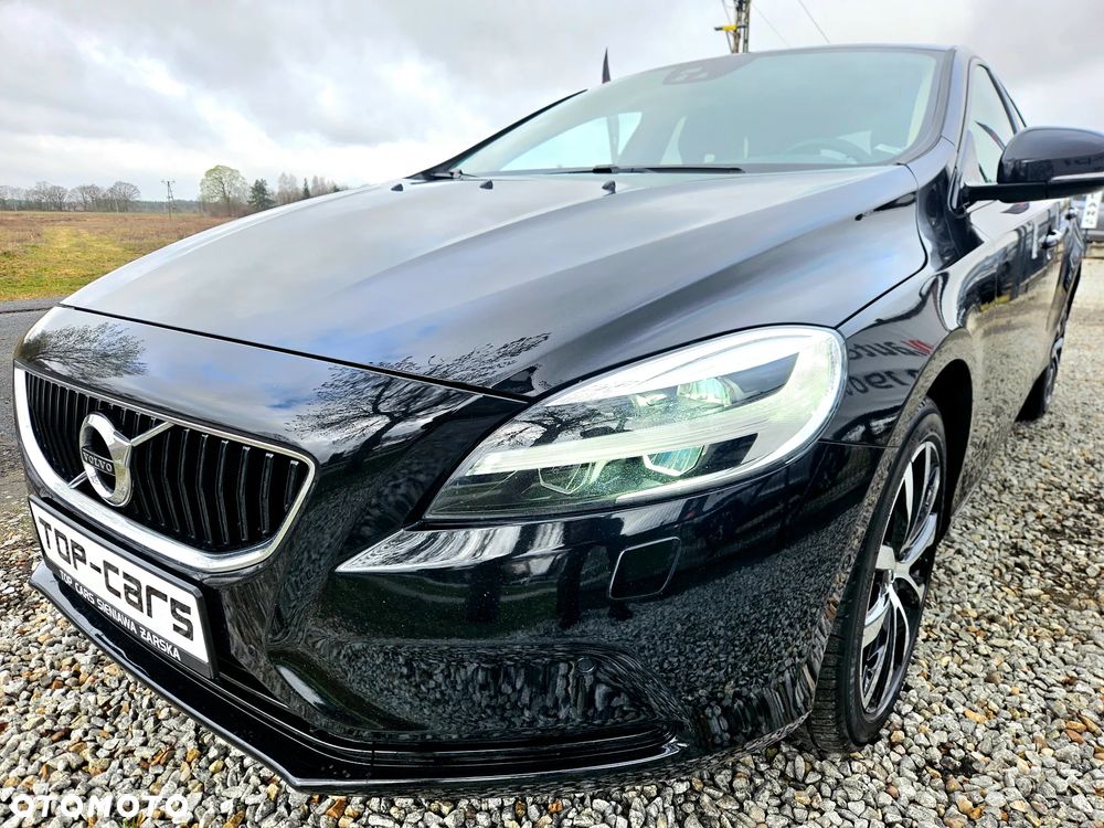 Volvo V40 T2 Linje Svart - 13