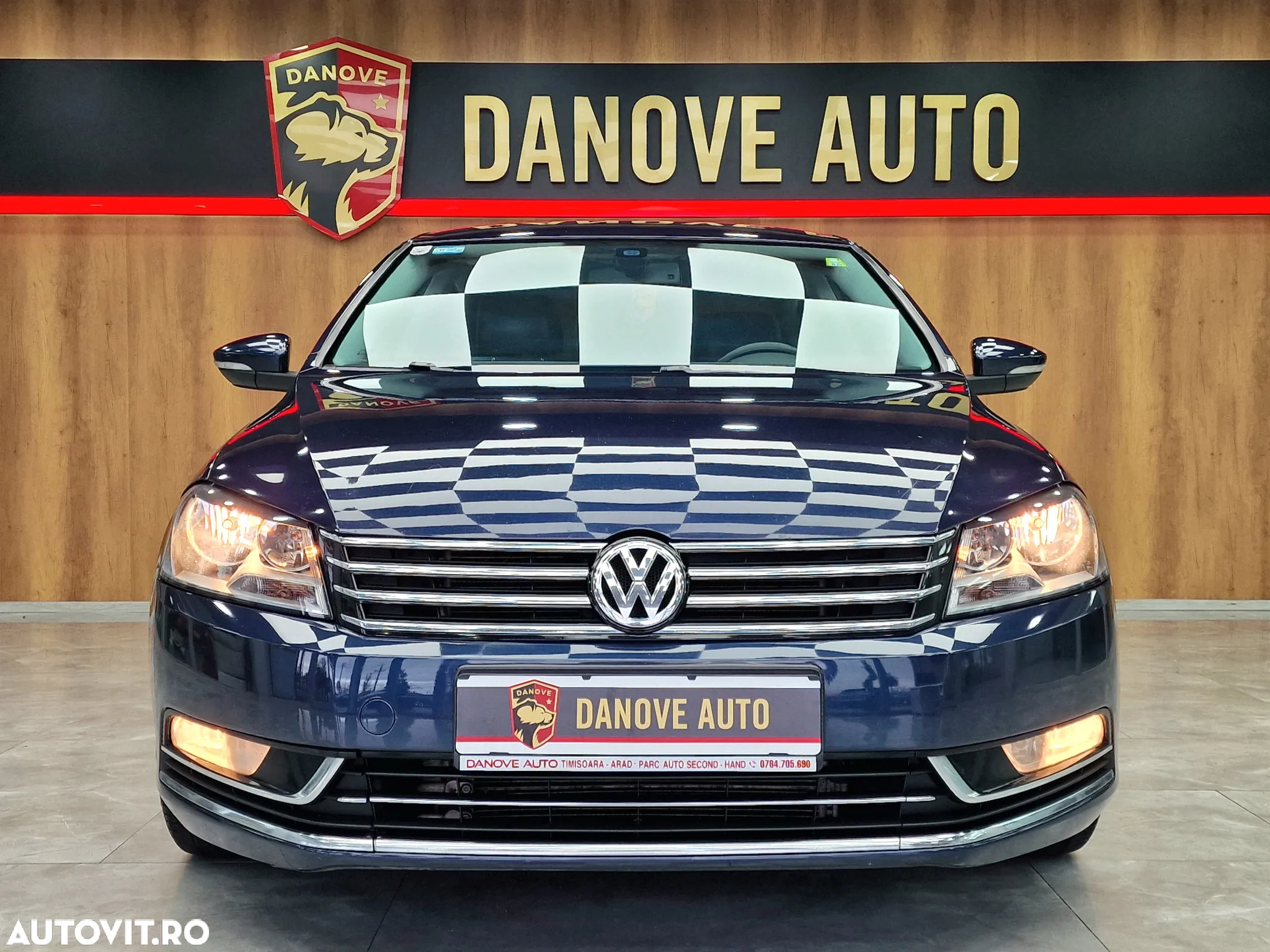 Volkswagen Passat 2.0 TSI DSG Exclusive - 2