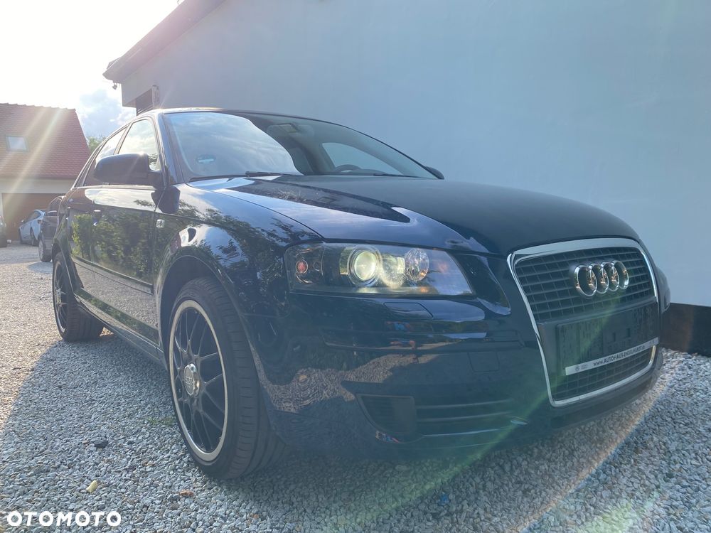 Audi A3 Sportback 1.6 FSI Attraction - 3