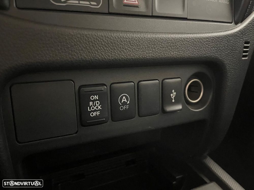 Mitsubishi L200 2.3 DI-D Strakar CD Intense 4WD - 22