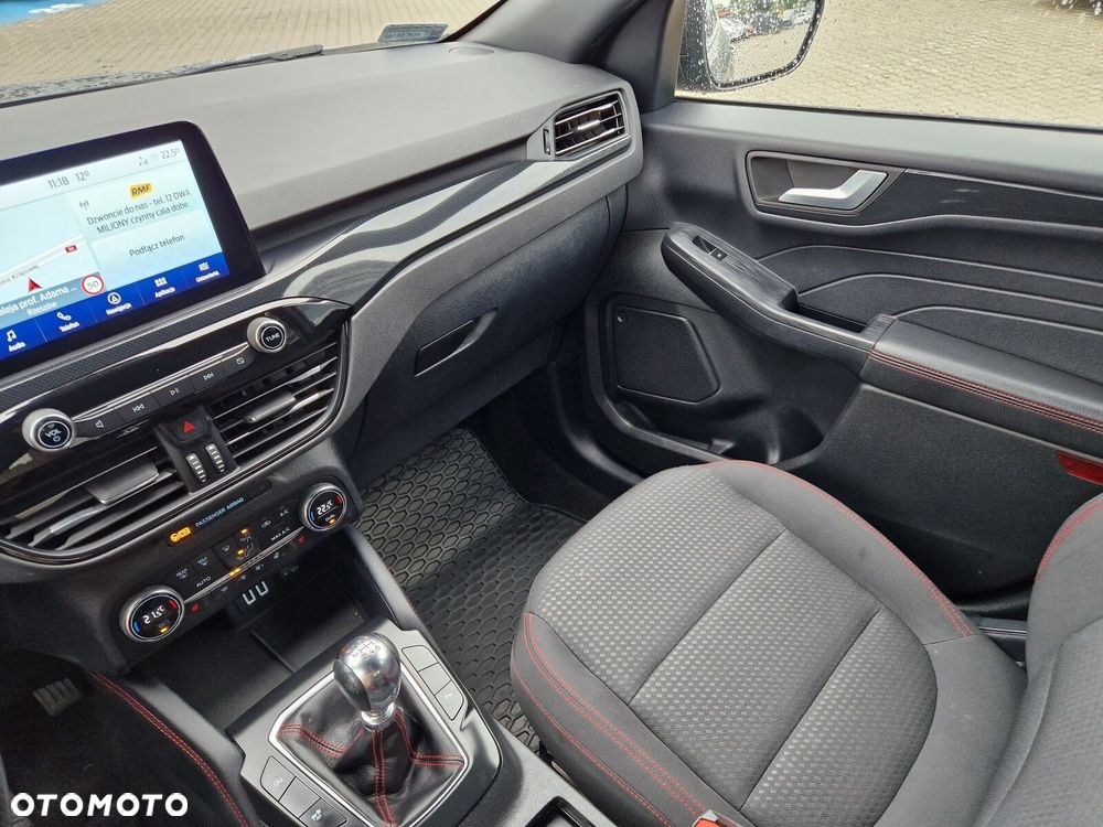 Ford Kuga 1.5 EcoBoost FWD ST-Line - 16