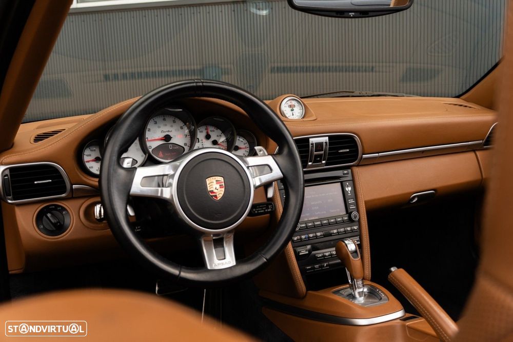 Porsche 911 (997) Turbo Cabriolet PDK - 9