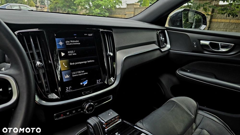 Volvo S60 T8 Recharge AWD Geartronic RDesign - 13