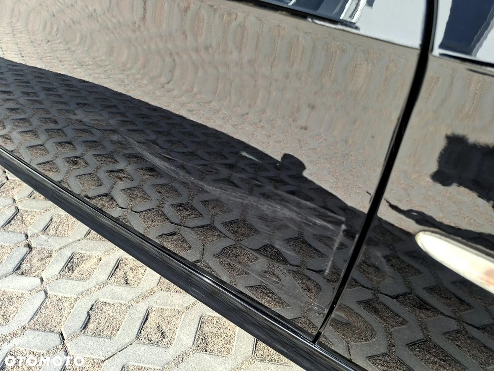 BMW Seria 3 318i Edition Exclusive - 24