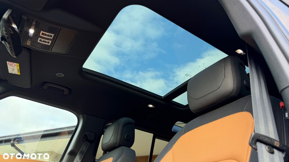 Land Rover Defender 3.0 D300 mHEV - 19