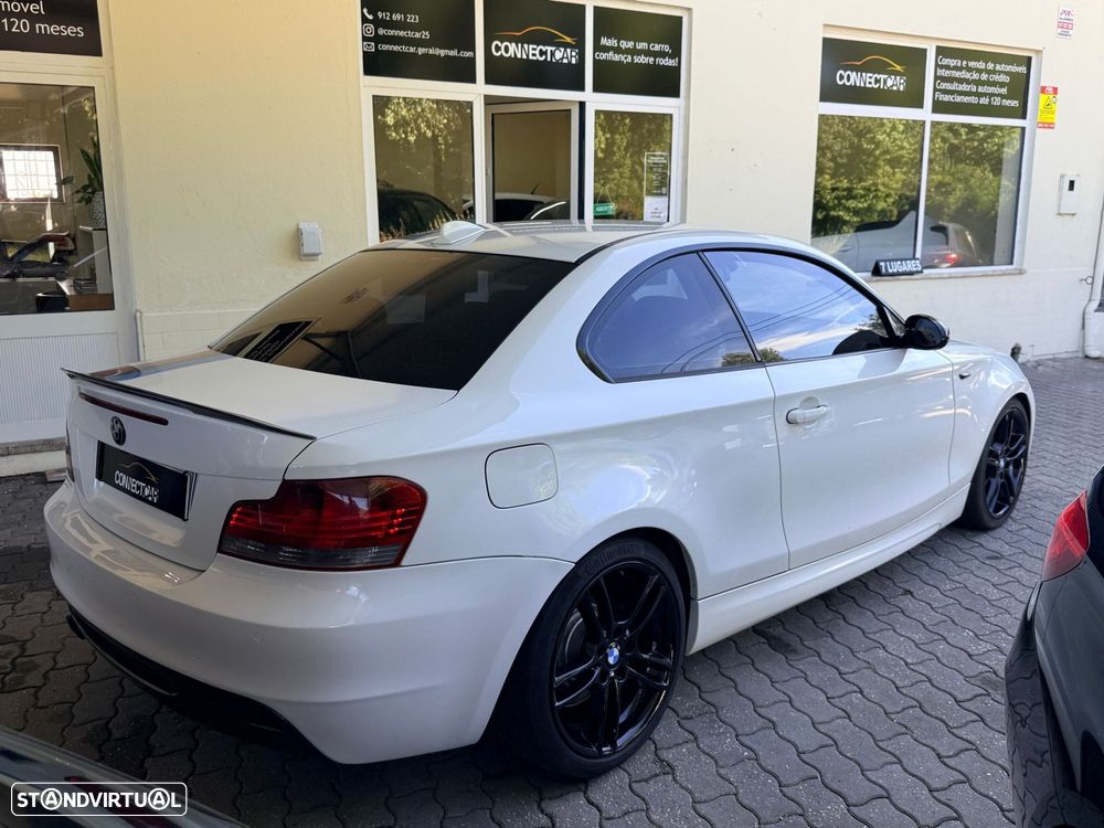 BMW 120 d Aut. Limited Edition Lifestyle c/ M Sport Pack - 14