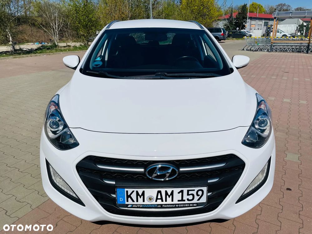 Hyundai i30 blue 1.6 GDI YES Gold - 9