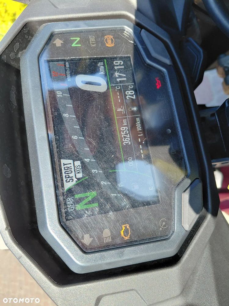 Kawasaki Ninja 1000 SX - 12