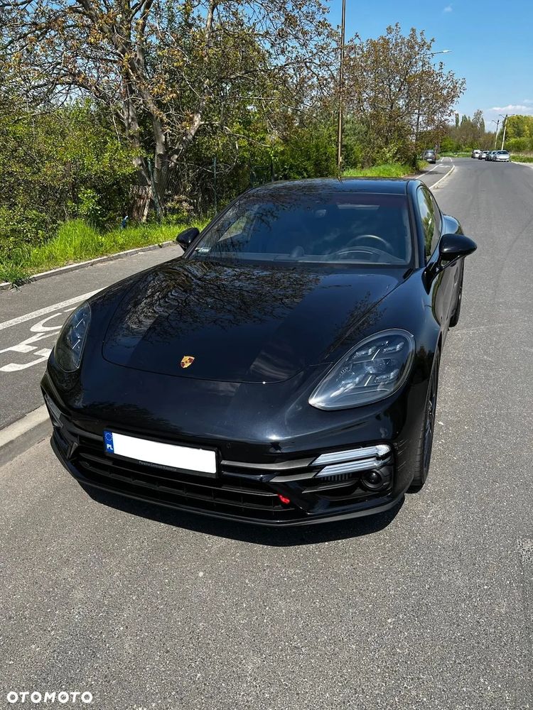 Porsche Panamera Turbo S - 1
