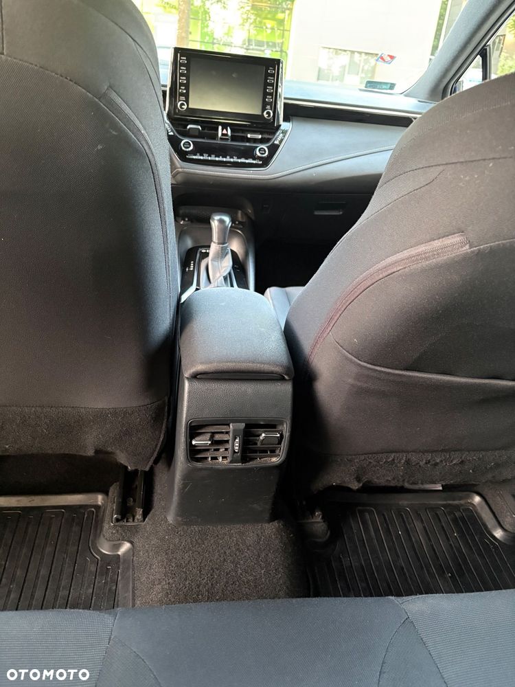 Toyota Corolla 2.0 Hybrid Comfort - 17