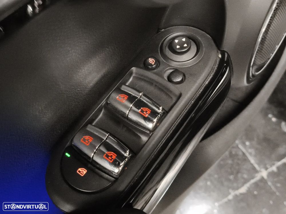 MINI 5 Portas Cooper S Auto - 13