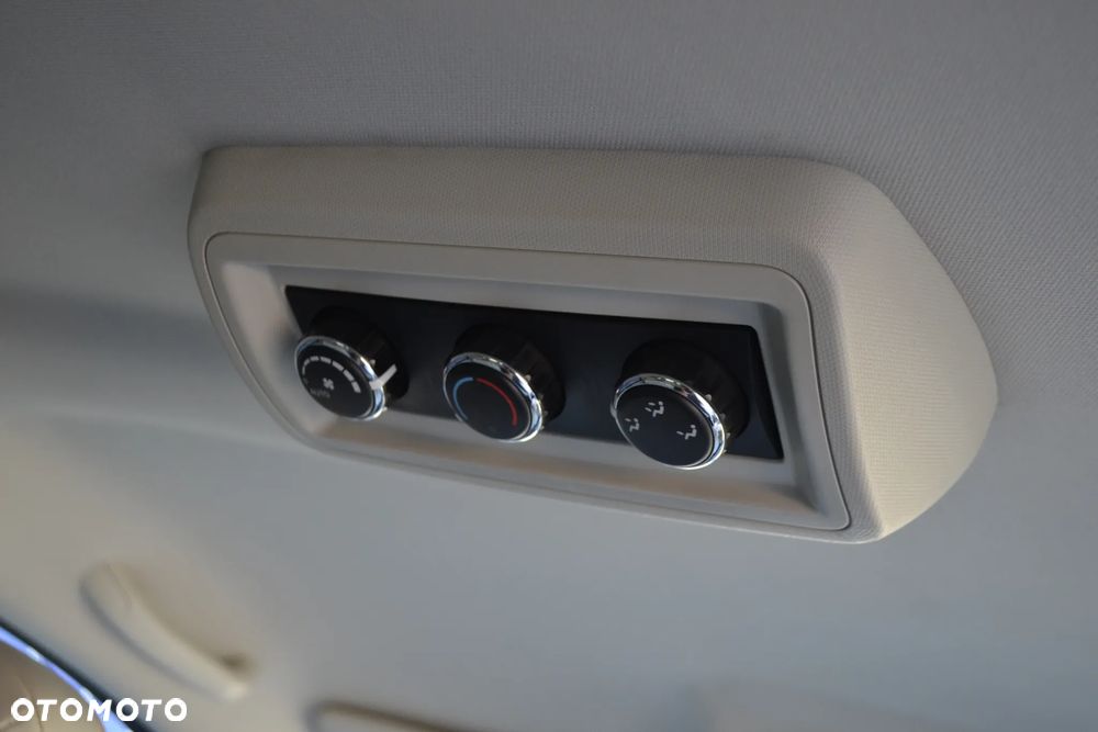 Fiat Freemont 2.0 Multijet Lounge AWD - 25