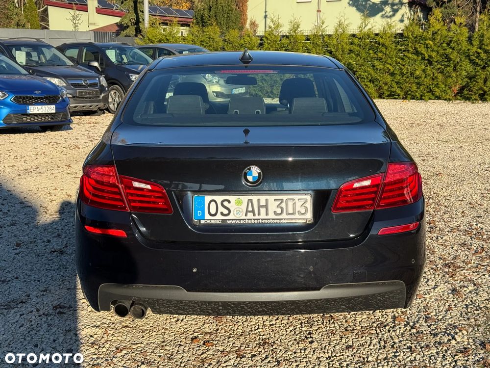 BMW Seria 5 528i - 12