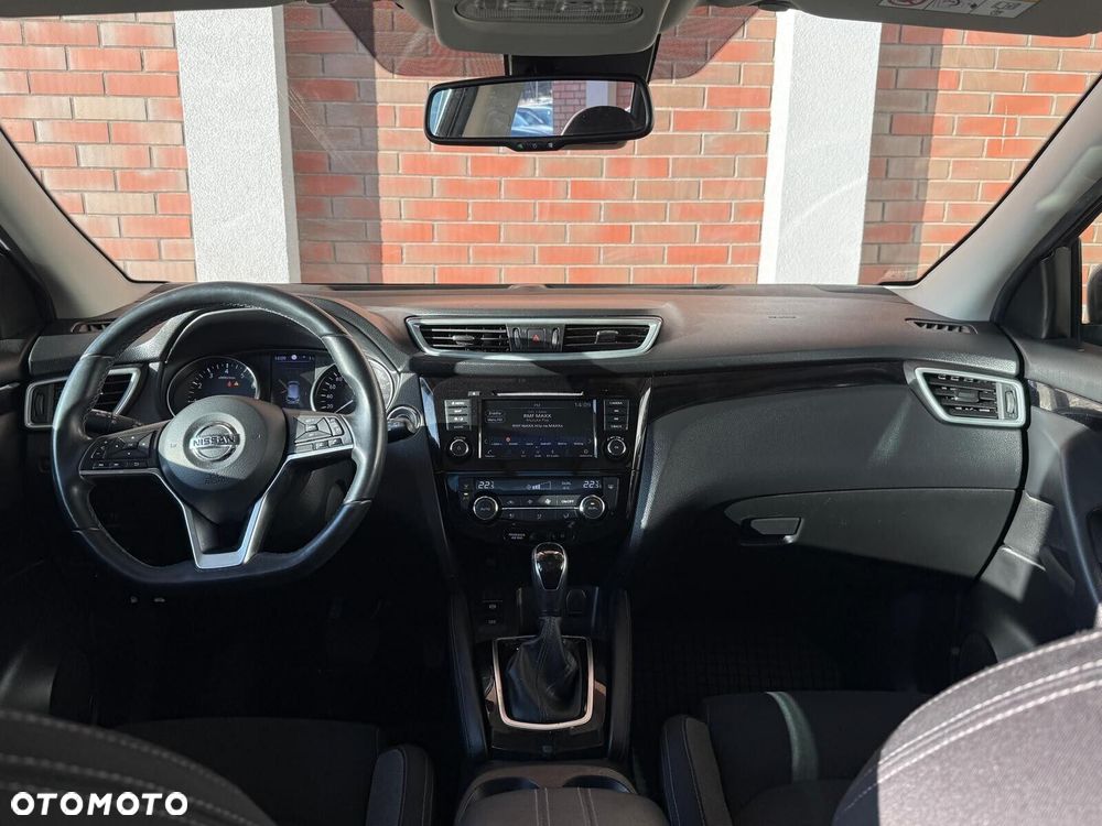 Nissan Qashqai 1.3 DIG-T N-Connecta DCT - 15