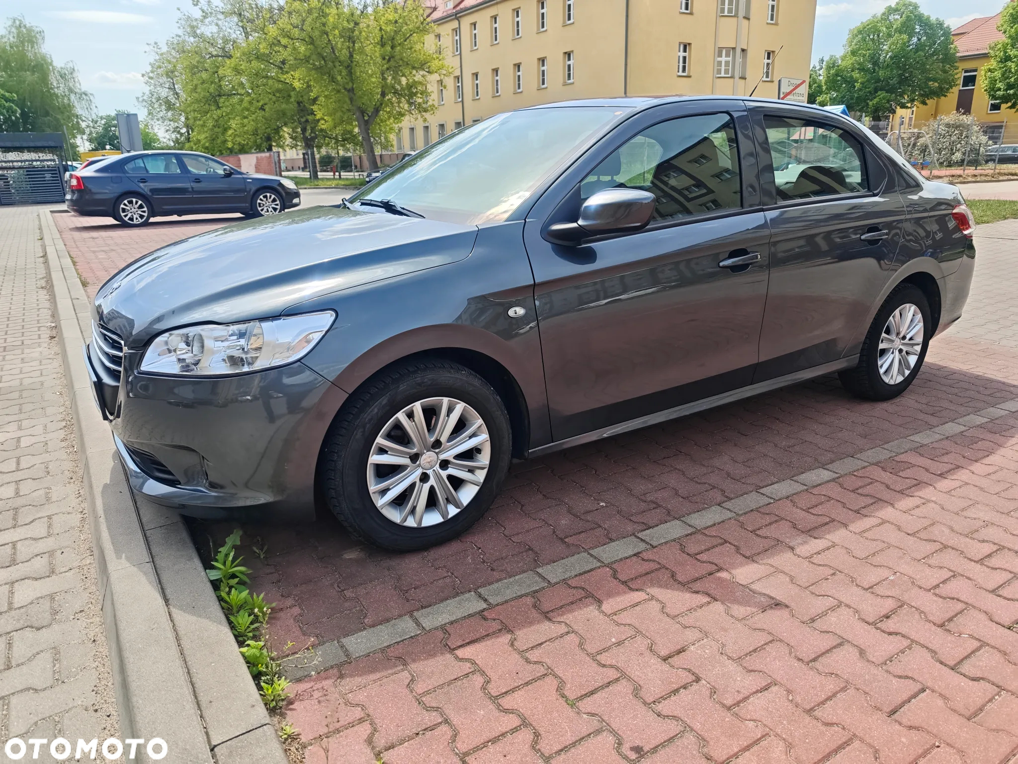 Peugeot 301 1.2 Pure Tech Active S&S ETG - 10