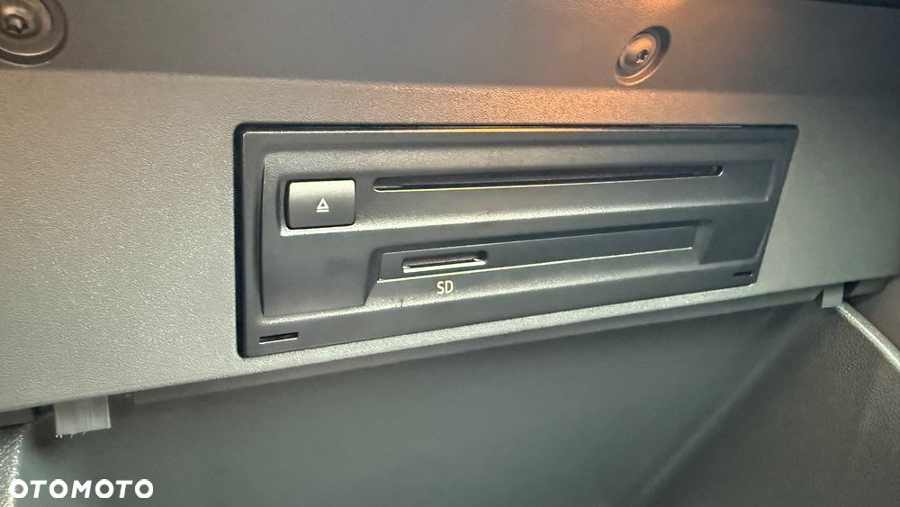 Volkswagen T-Cross 1.6 TDI SCR Style - 34