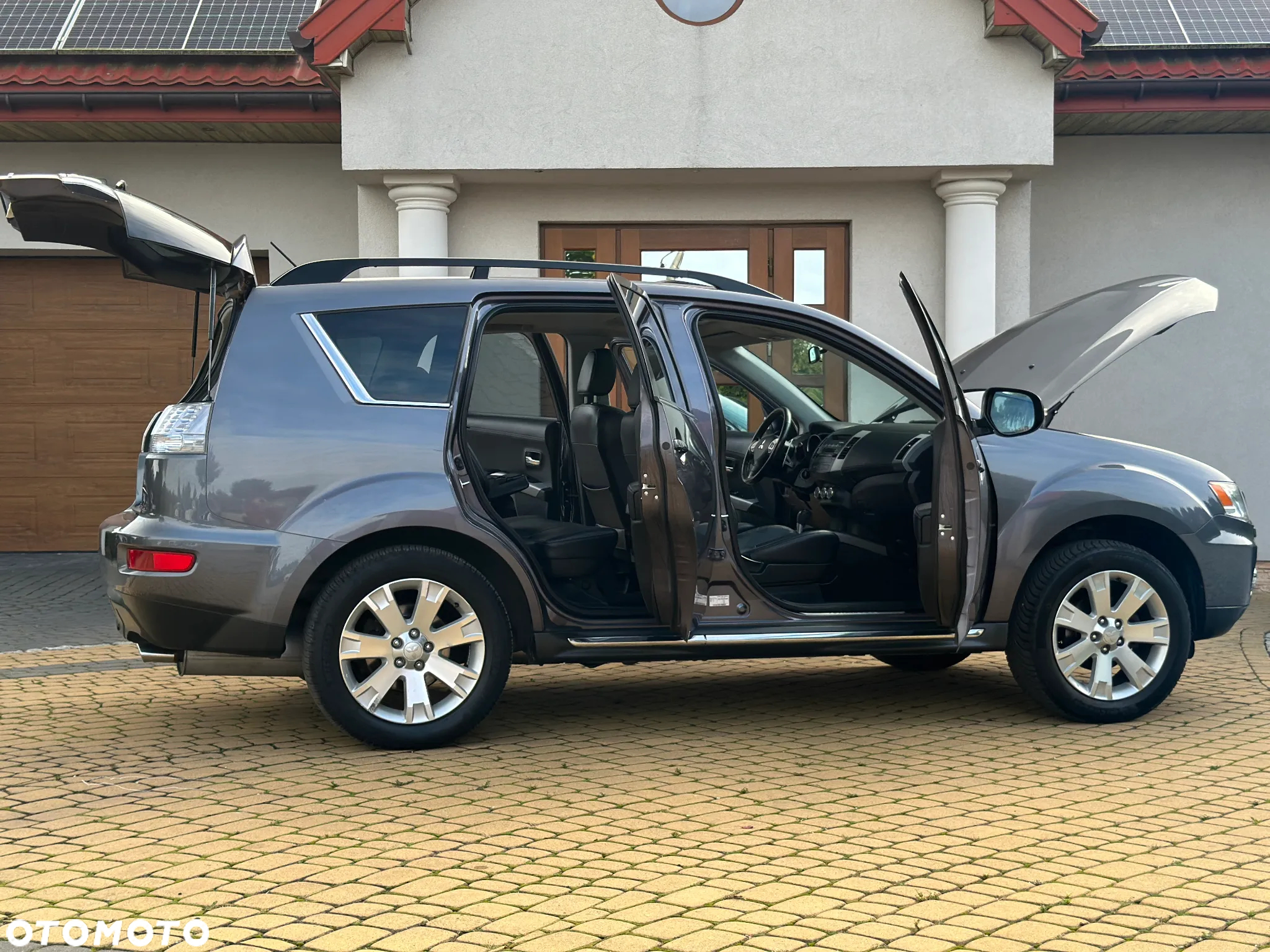 Mitsubishi Outlander - 16