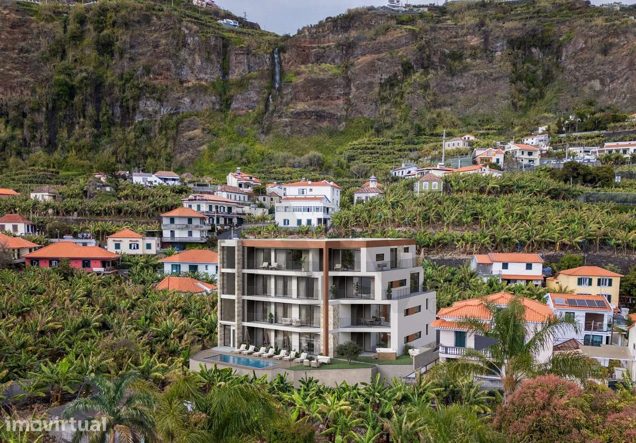 Fantástico novo  Empreendimento com Piscina  na Vila da Ponta do Sol – - Grande imagem: 2/9