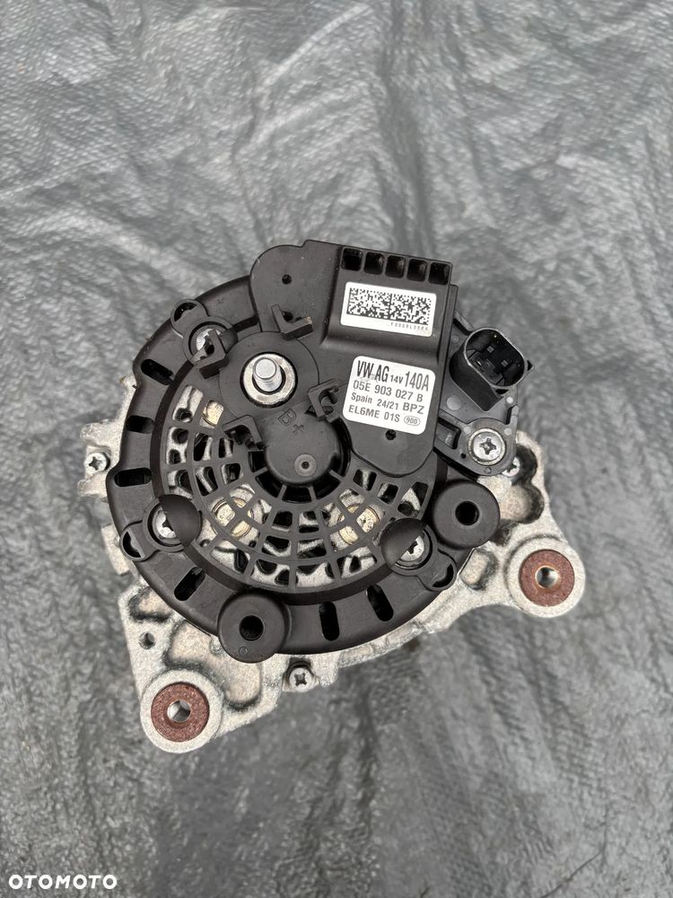 Vw Skoda Audi alternator 05E903027B - 3