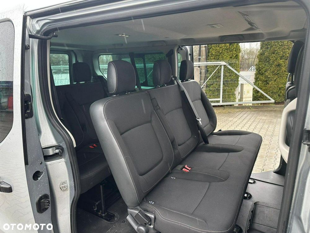 Renault Trafic - 12