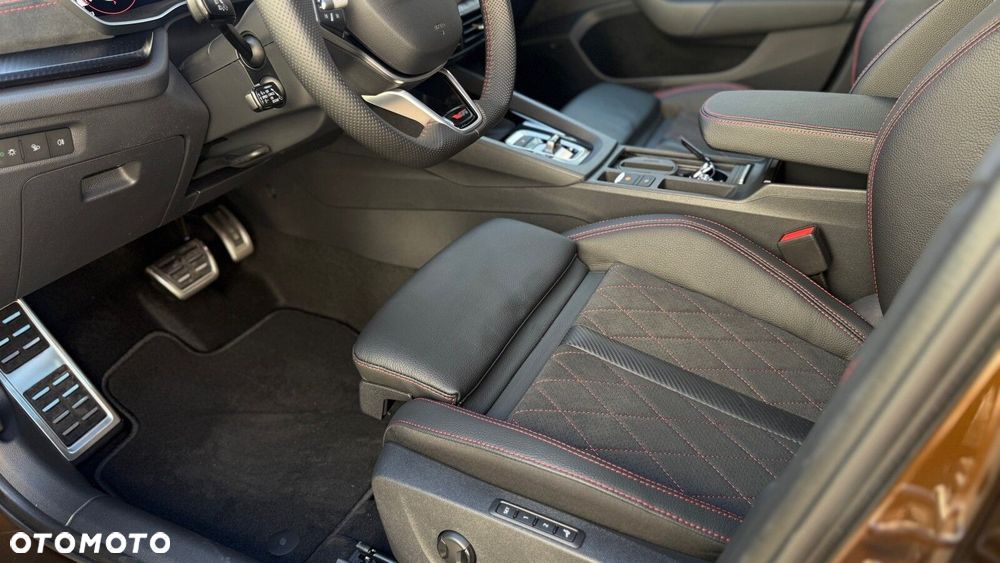 Skoda Octavia 2.0 TSI RS DSG - 16