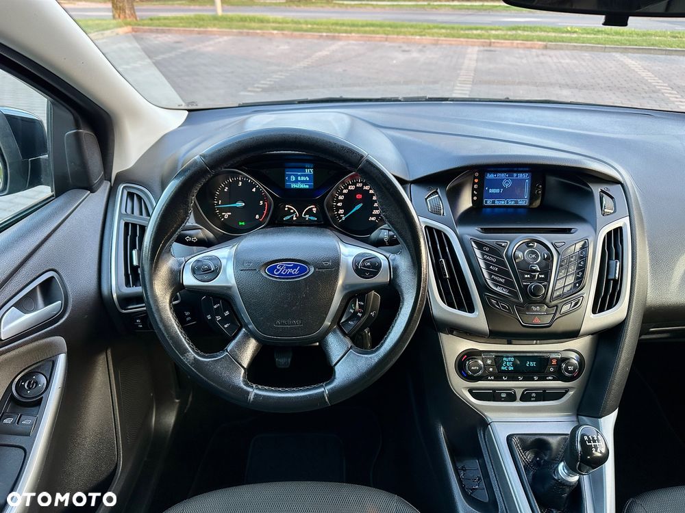 Ford Focus 1.6 TDCi DPF Start-Stopp-System SYNC Edition - 25