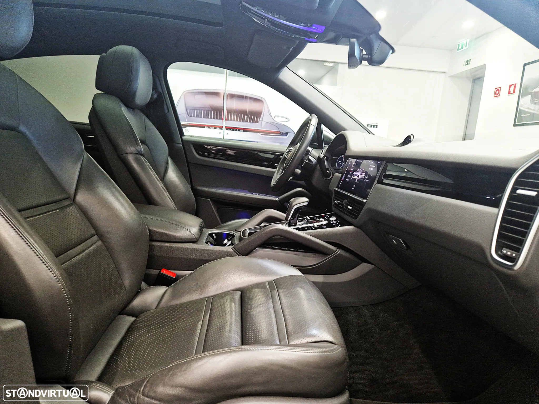 Porsche Cayenne Coupé E-Hybrid - 26