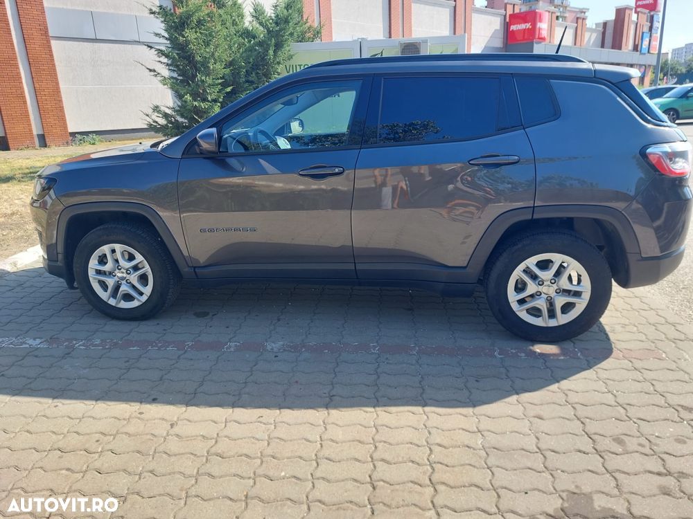 Jeep Compass - 8