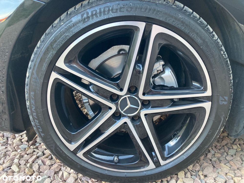 Mercedes-Benz Klasa E 220 d 9G-TRONIC - 11