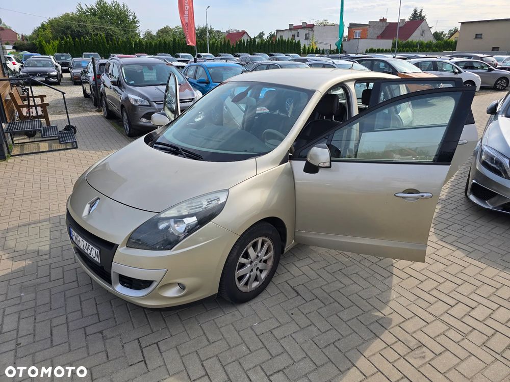 Renault Scenic - 36