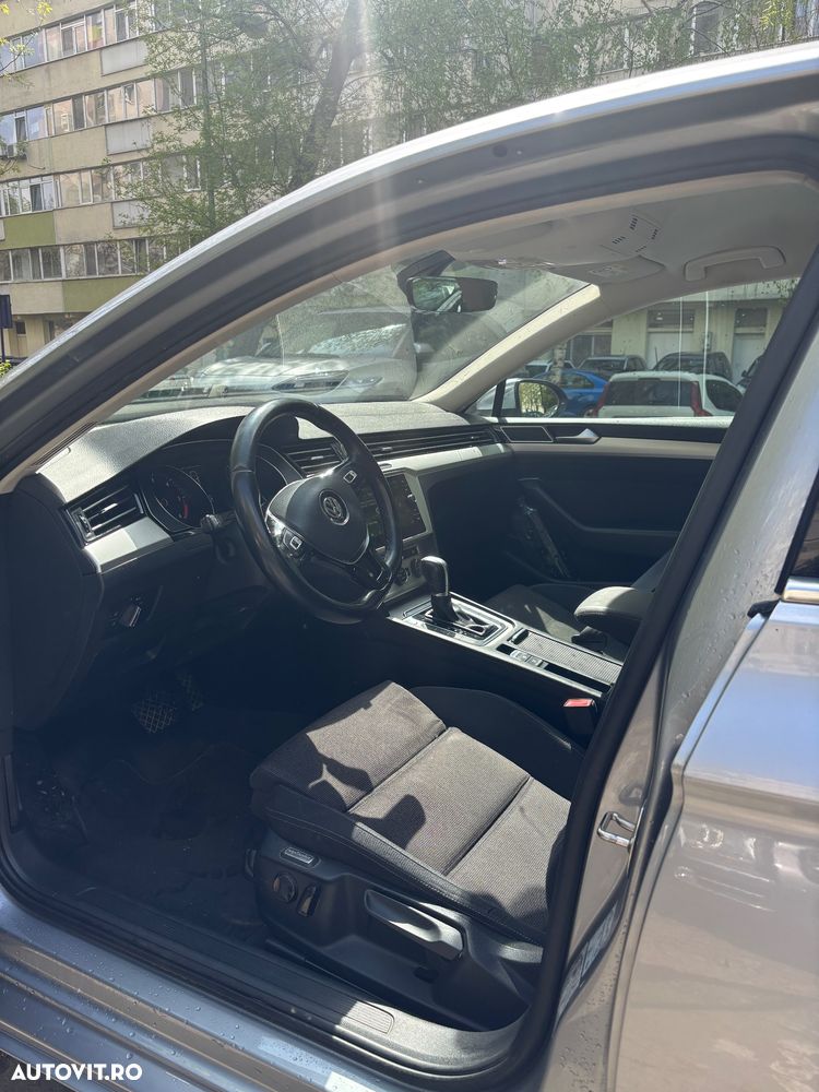 Volkswagen Passat 2.0 TDI DSG Comfortline - 8